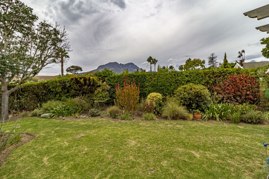 2 Bedroom Property for Sale in Bizweni Western Cape